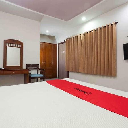 RedDoorz @ Panglima Sudirman Hotell Surabaya Eksteriør bilde