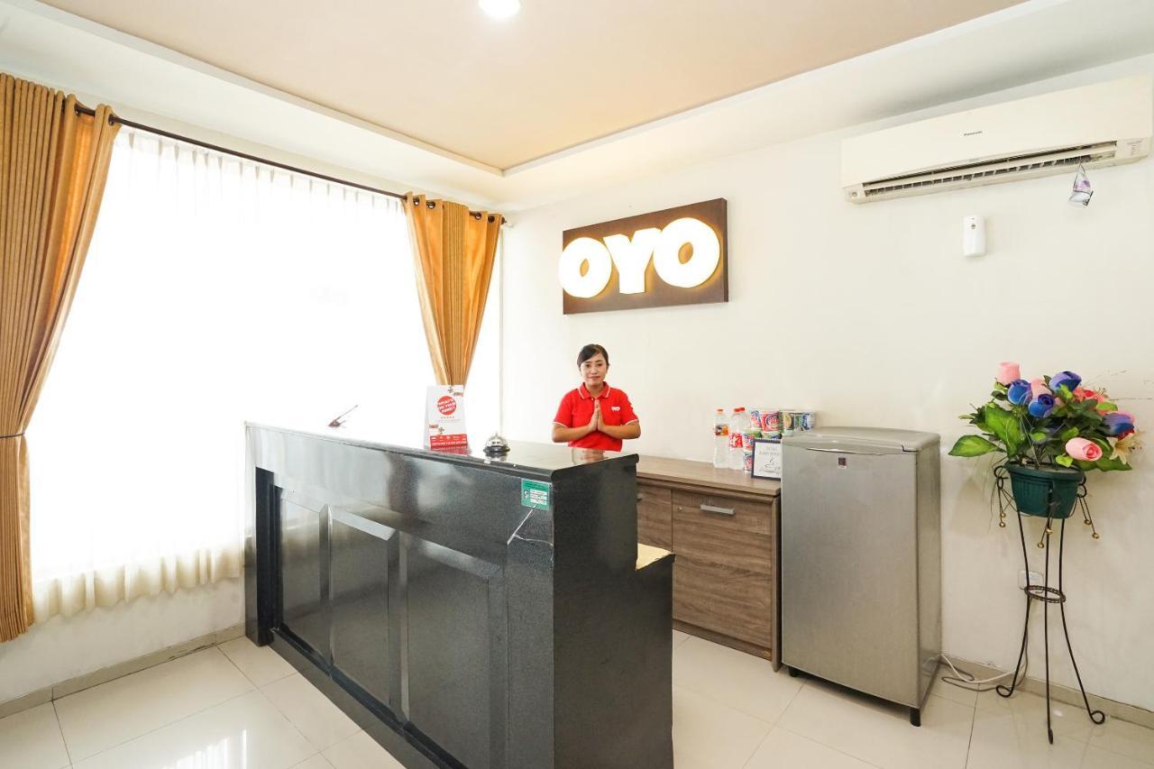 RedDoorz @ Panglima Sudirman Hotell Surabaya Eksteriør bilde