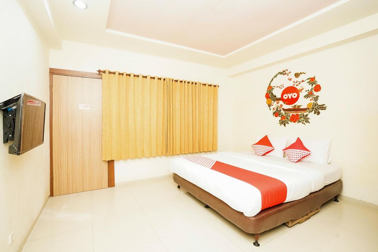 RedDoorz @ Panglima Sudirman Hotell Surabaya Eksteriør bilde