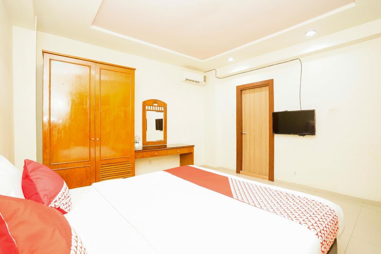 RedDoorz @ Panglima Sudirman Hotell Surabaya Eksteriør bilde