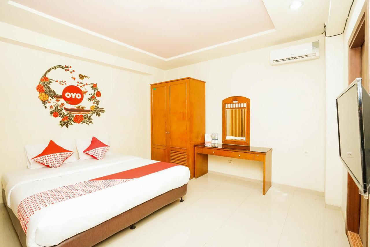RedDoorz @ Panglima Sudirman Hotell Surabaya Eksteriør bilde